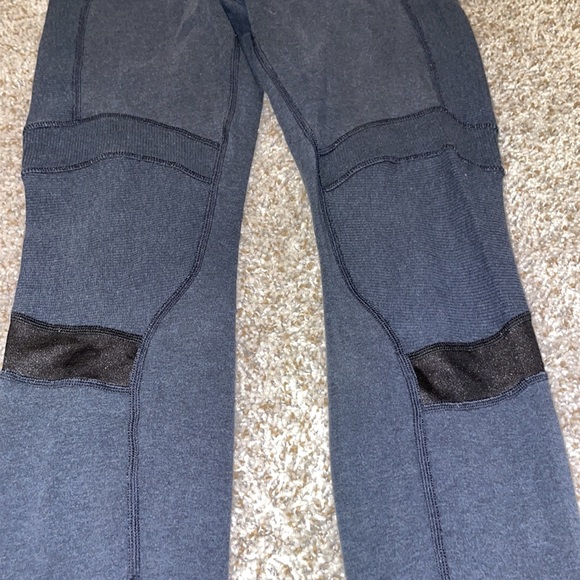 Host Pick 🎉Lululemon leggings 4 - Picture 5 of 6